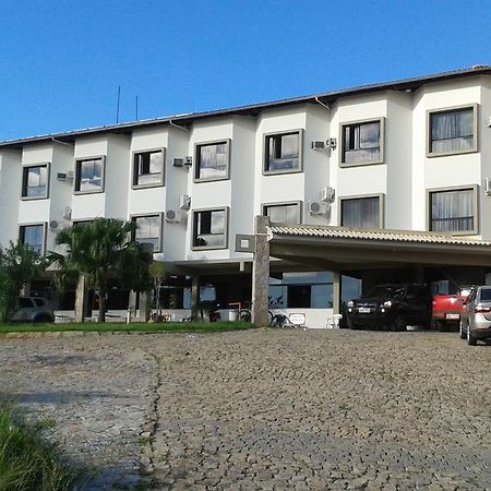Pousada Das Araras Itaobim Εξωτερικό φωτογραφία